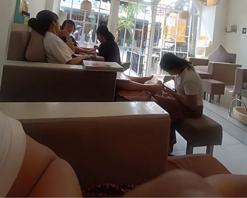 nail art salon near me